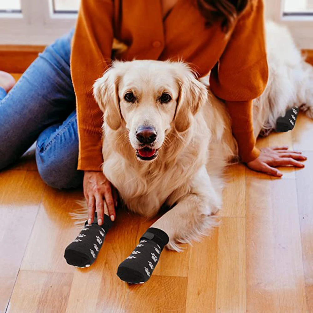 Anti-Slip Dog Socks 4pcs Paw Protector Traction Control Adjustable Indoor Wear Knitted Pet Socks with Rubber Reinforcement