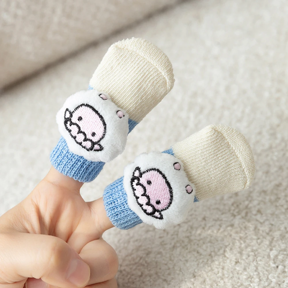 4PCS Warm Pet Dog Shoes Soft Pet Knits Socks Cute Cartoon Anti Slip Skid Socks For Small Dogs Paw Protector Pet Products