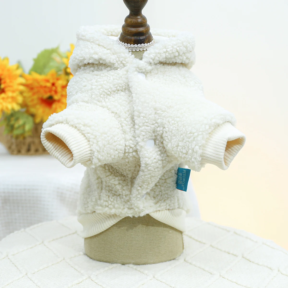 1PC Pet Apparel Dog Cat Autumn/Winter Thickened Warm White New York Coat Hoodie With Drawstring Buckle For Small Medium Dogs 1PC Pet Apparel Dog Cat Autumn/Winter Thickened Warm White New York Coat Hoodie With Drawstring Buckle For Small Medium Dogs