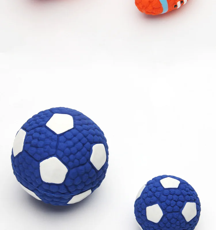Squeaky Dog Toys Natural Latex Footballs Soft Bouncy Durable For Small Medium Large Dogs Interactive Chew Fetch Play Dog Toy