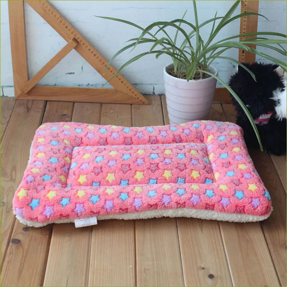 Flannel Pet Mat Dog Bed Cat Bed Thicken Sleeping Mat Dog Blanket Mat For Puppy Kitten Pet Dog Bed for Small Large Dogs Pet Rug