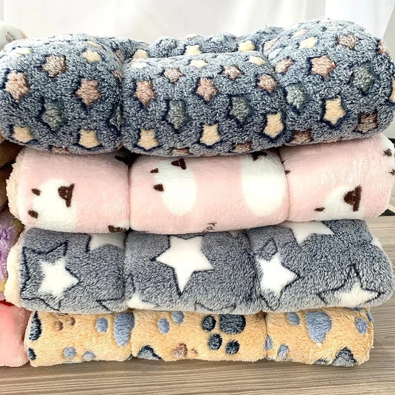 Pet Sleeping Mat Warm Dog Bed Soft Fleece Pet Blanket Cat Litter Puppy Sleep Mat Lovely Mattress Cushion for Small Large Dogs