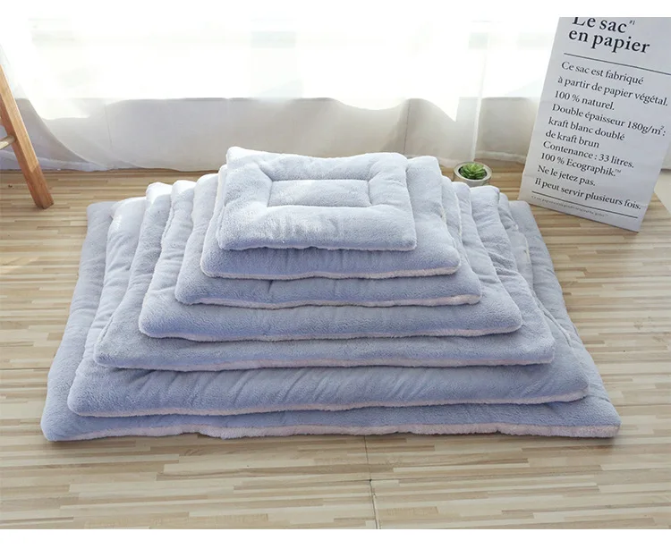 Pet Sleeping Mat Warm Dog Bed Soft Fleece Pet Blanket Cat Litter Puppy Sleep Mat Lovely Mattress Cushion for Small Large Dogs