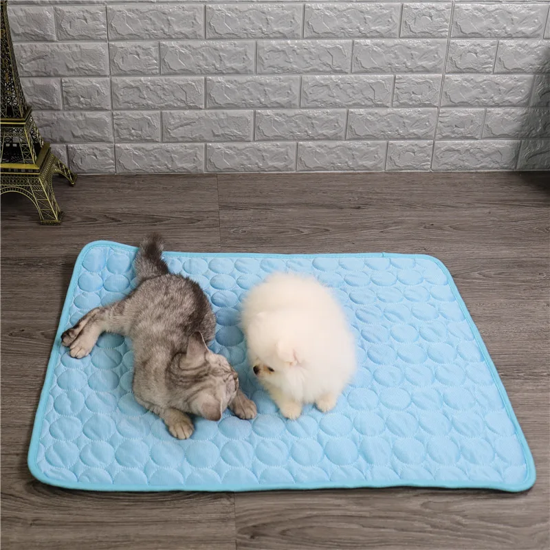 Dog Cooling Mat Summer Pad Pet Mat Bed for Dogs Cat Blanket Sofa Breathable Summer Washable Pet Supplies Accessories